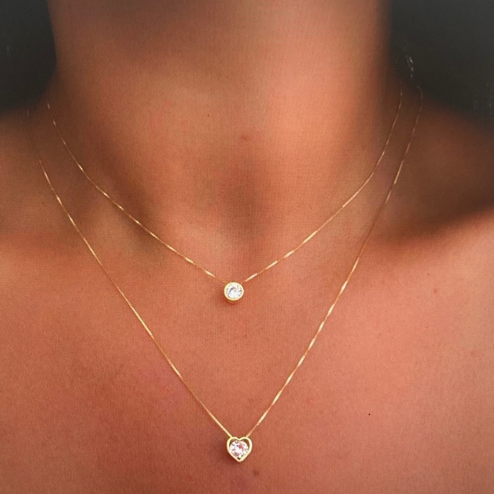 Delicate Layered Gold Necklace Set with Round and Heart Pendants